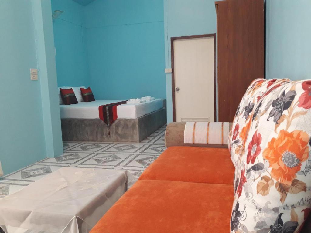 Oyo 769 Ban Thassanee Hotel Chiang Mai Ngoại thất bức ảnh